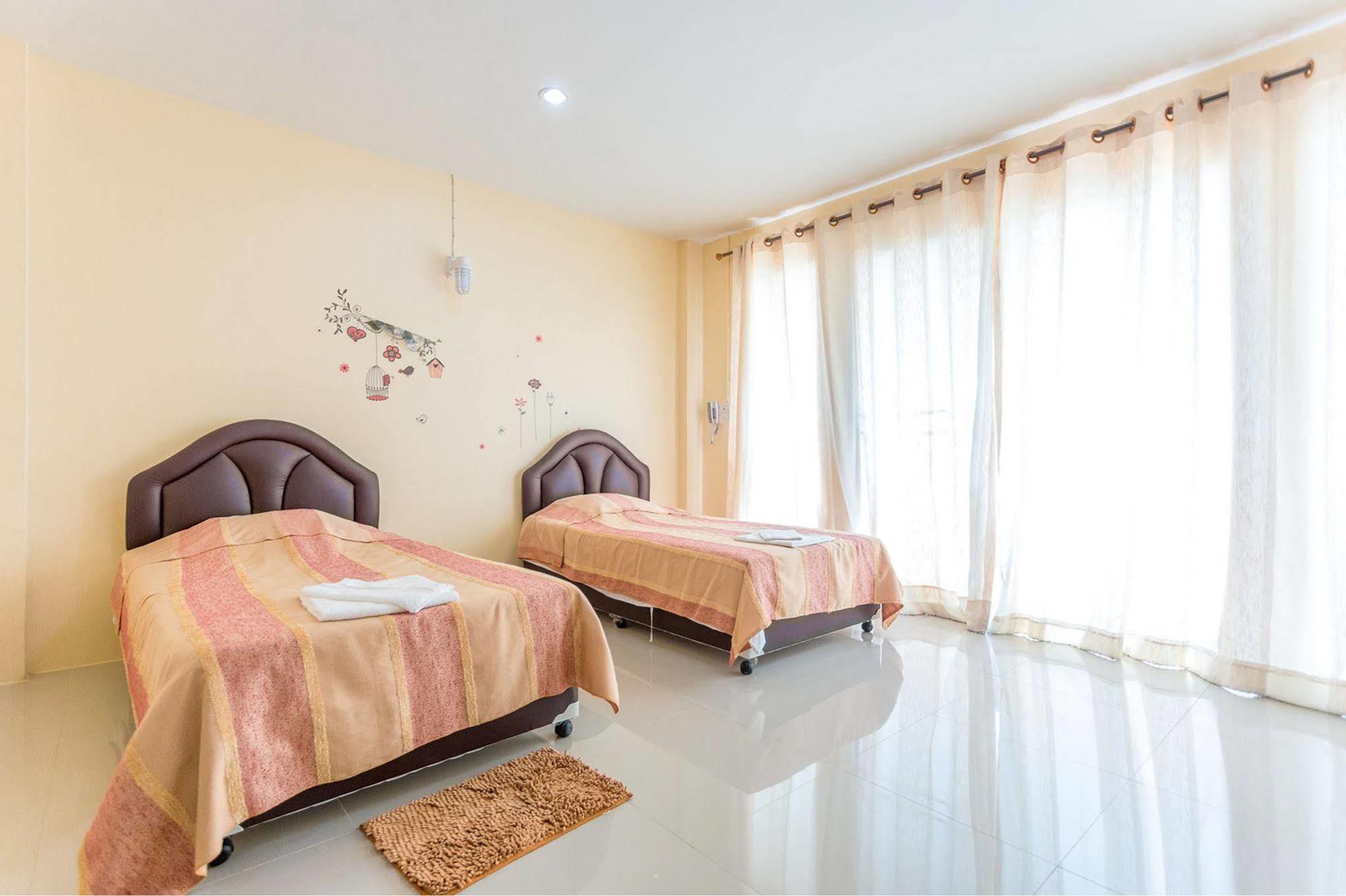 Phet Ngam Hotel Mae Sai Exterior foto